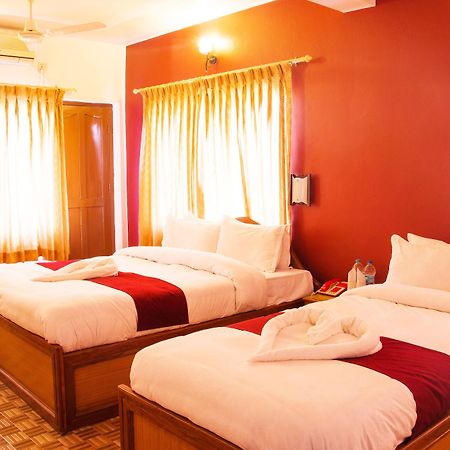 Hotel River Park Pokhara Ngoại thất bức ảnh