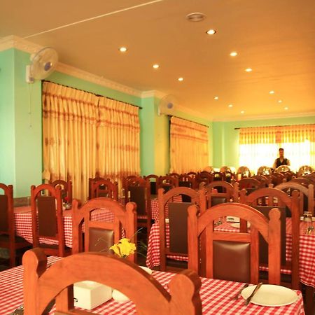 Hotel River Park Pokhara Ngoại thất bức ảnh