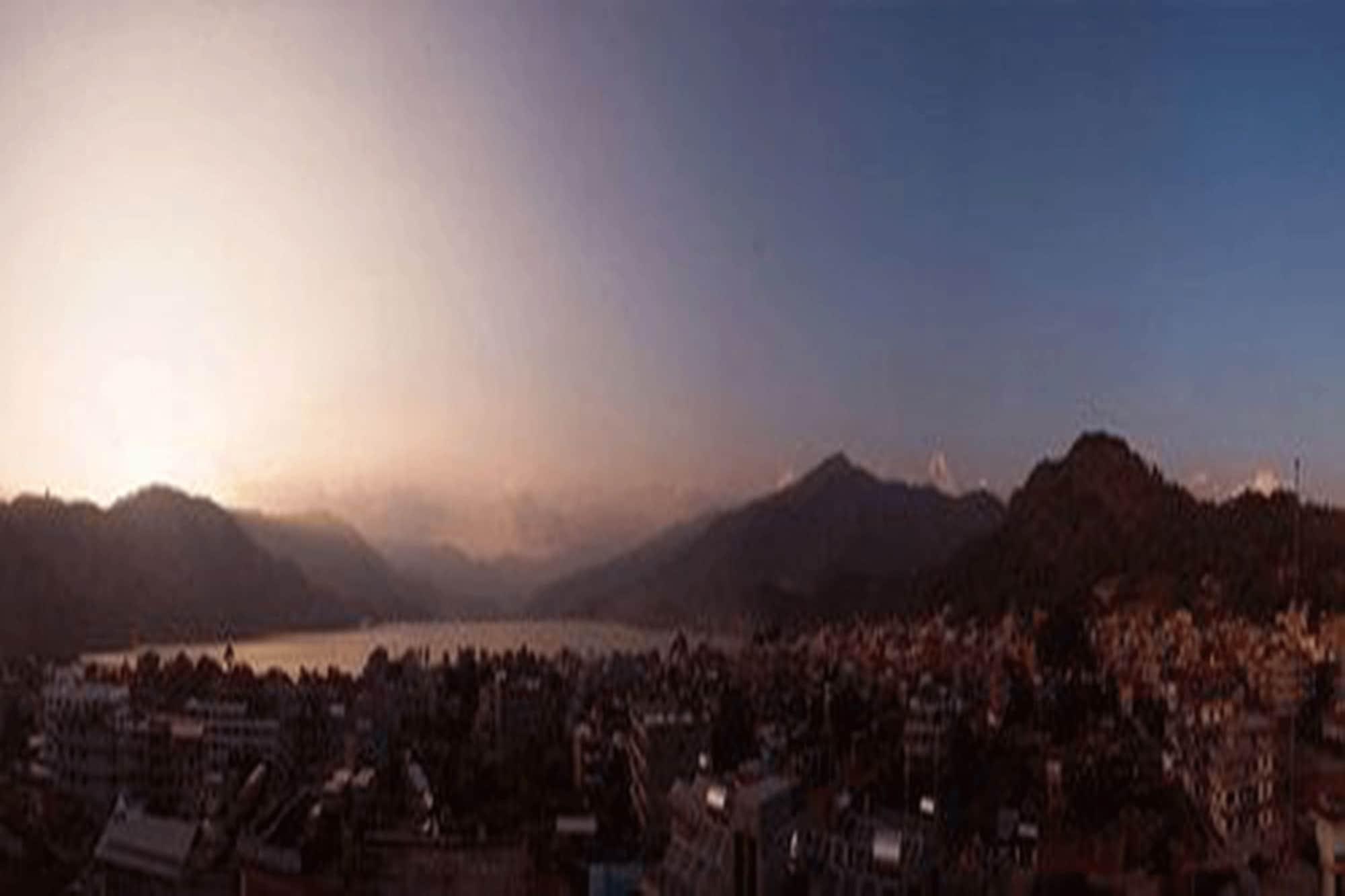 Hotel River Park Pokhara Ngoại thất bức ảnh