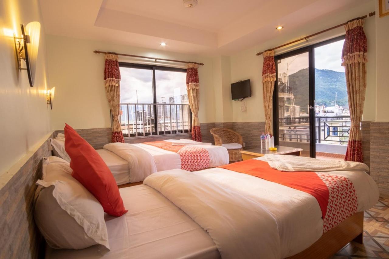Hotel River Park Pokhara Ngoại thất bức ảnh
