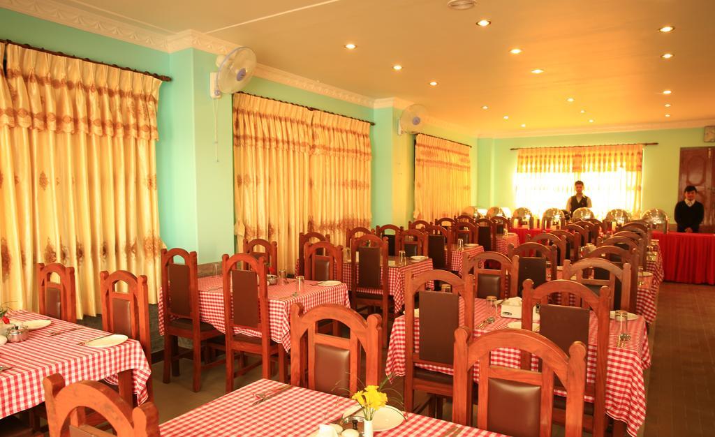 Hotel River Park Pokhara Ngoại thất bức ảnh