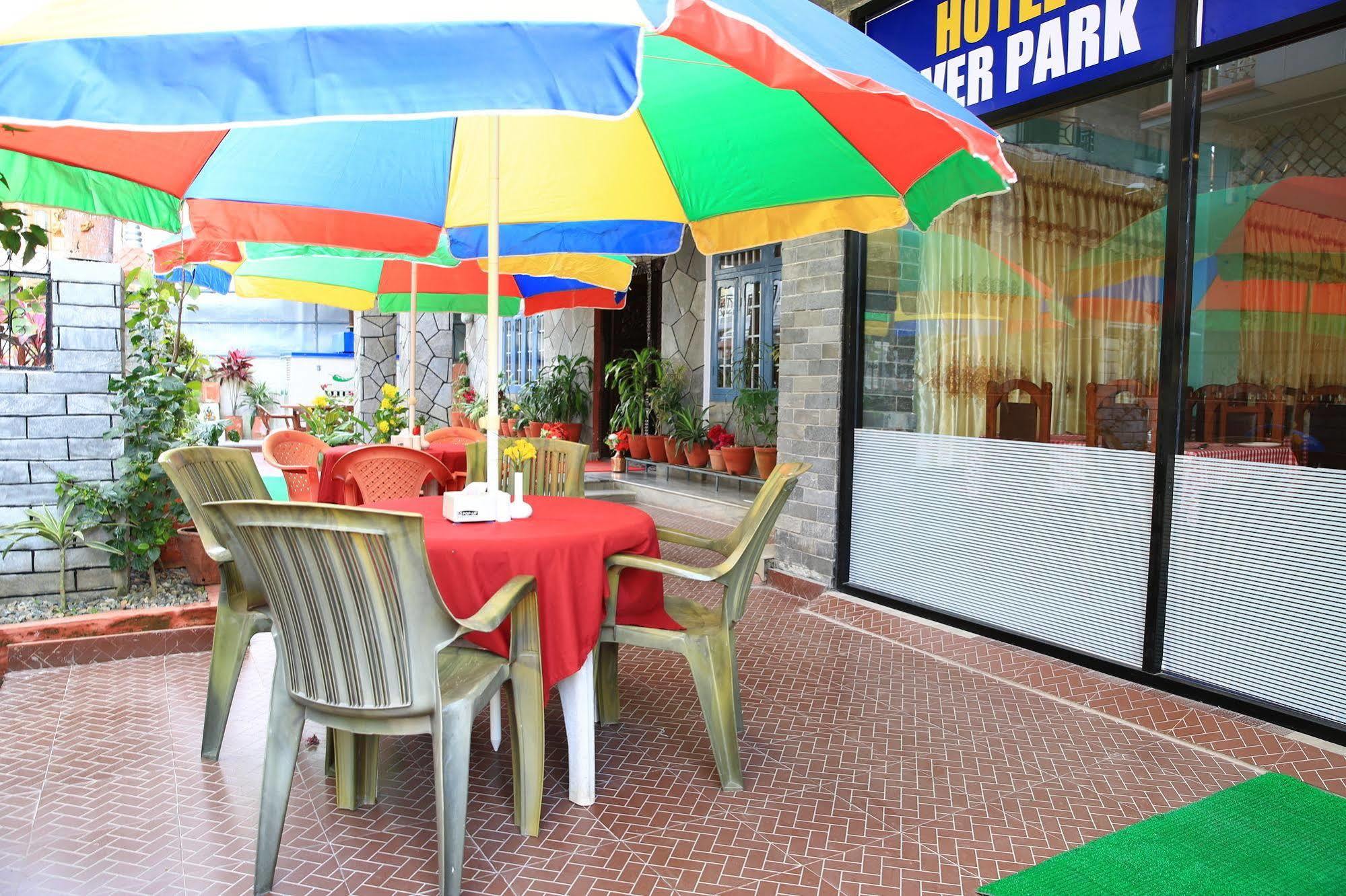 Hotel River Park Pokhara Ngoại thất bức ảnh