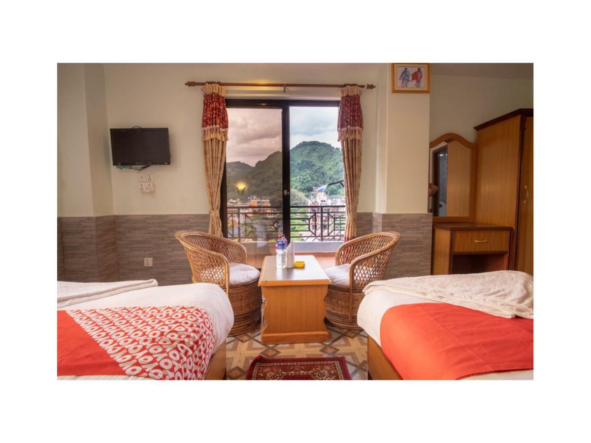 Hotel River Park Pokhara Ngoại thất bức ảnh