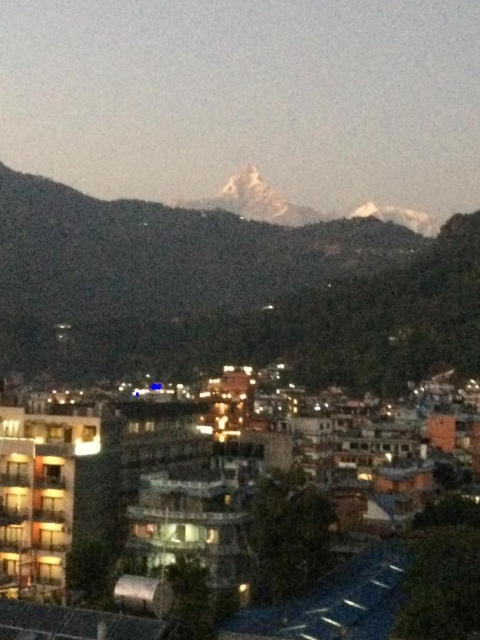 Hotel River Park Pokhara Ngoại thất bức ảnh